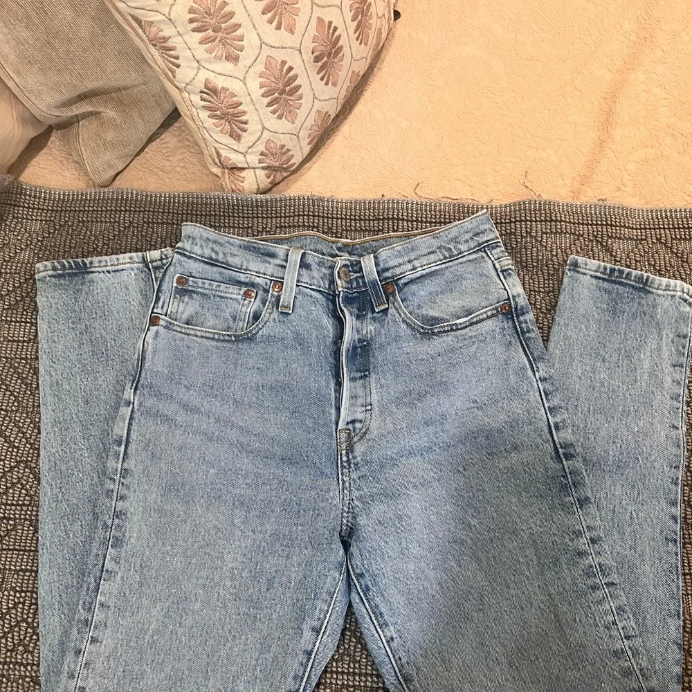 levis 501 - Picture 3 of 9